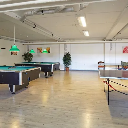 Xxxii Apartment *