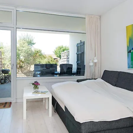 Apartment Xxxii *